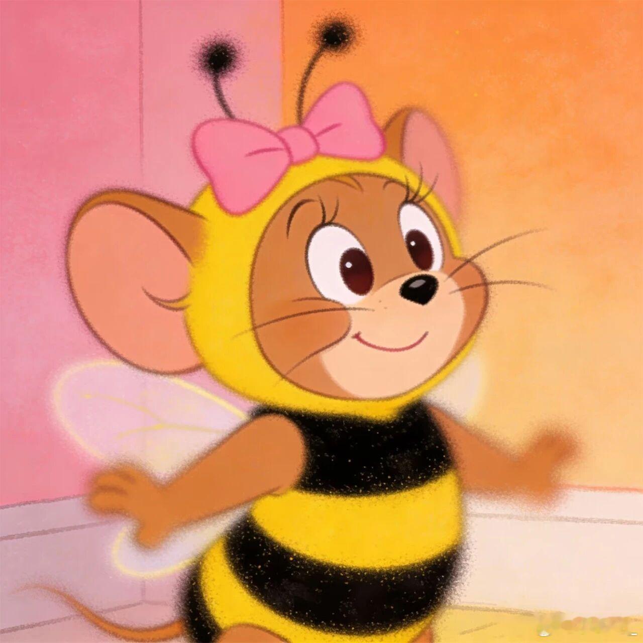 老己，把烦恼丢进风里，把快乐揣进兜里，这一年的磕磕绊绊都算通关啦下一段路，咱们慢