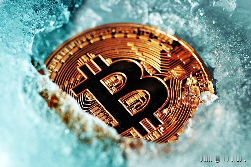 比特币在币安闪崩数秒反弹 币圈又整大活！当地时间周三晚间，币安交易所的BTC/U