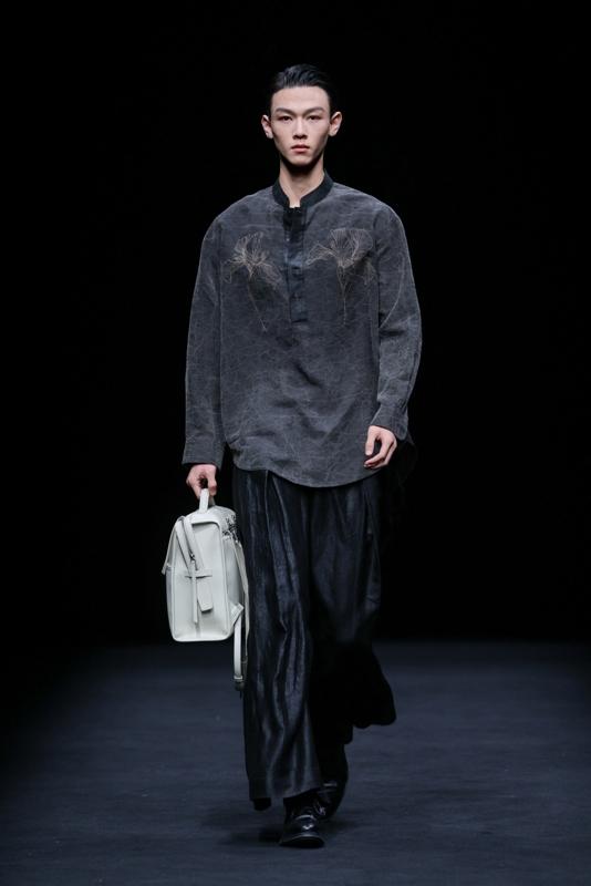 中雍云纱·金泳萱 2026春季中国国际时装周“拼配·ASSEMBLED”系列，以