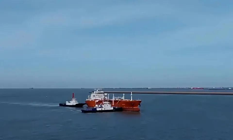 新能源开新局！别再抢石油了，中国绿氨出口全球，石油霸权彻底走到头了。内蒙古赤峰的