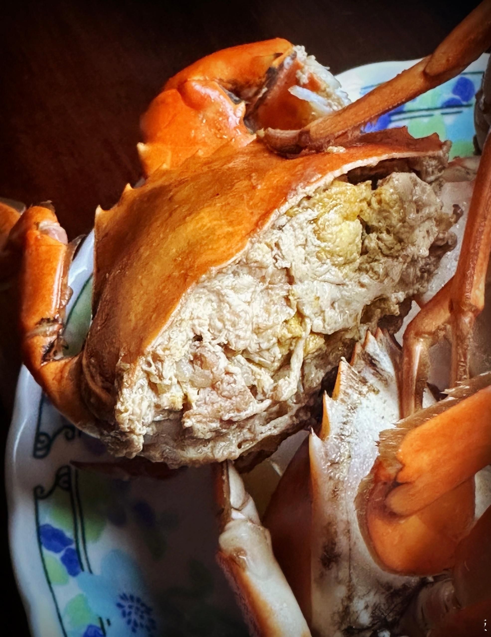半间灶披间菜单难得今天马姐这里有金青黄琅蟹，正是最饱满鲜甜的时候啊，赶紧订了四只