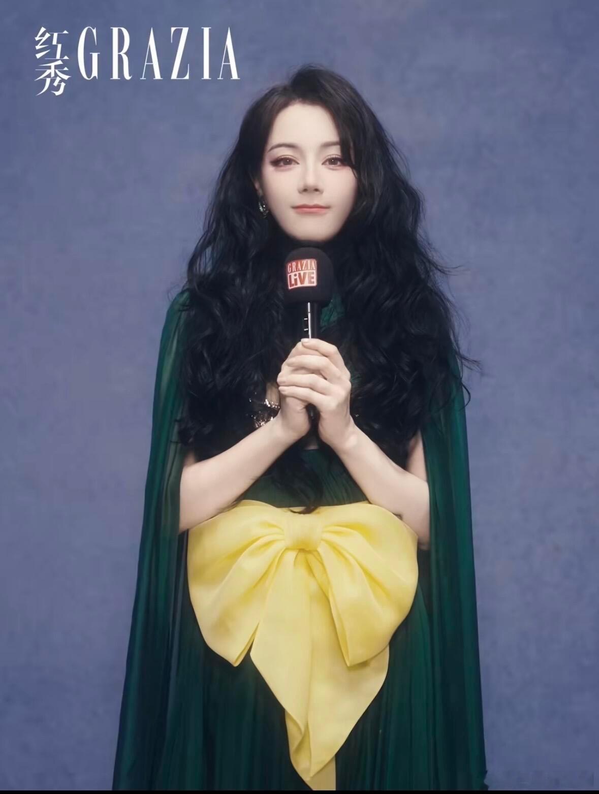 迪丽热巴第二本开年刊，《红秀》开年刊预热，解锁Yanina  2022 春夏高级