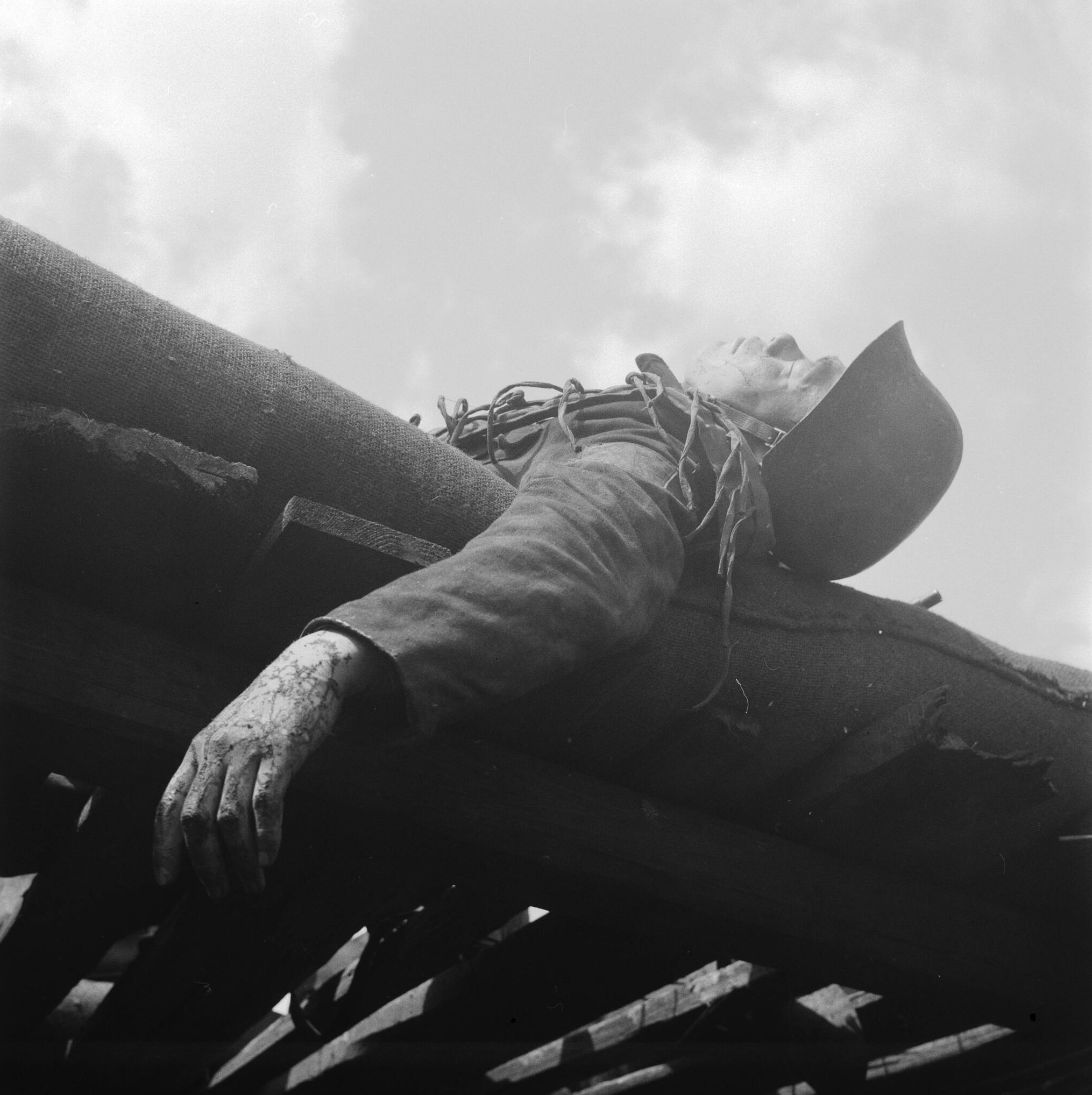 一组胶片拍摄的《南京照相馆》片场照｜📷雷骏豪 