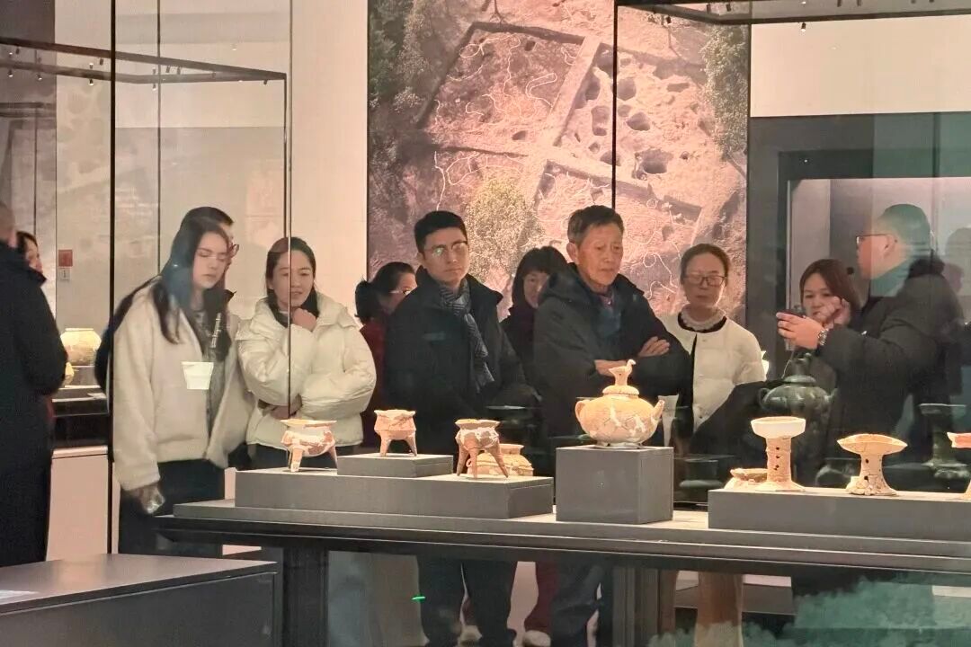 今天是春假第一天，今年春假加五一，8天小长假直接把学生党的快乐拉满✨可以去云和湖