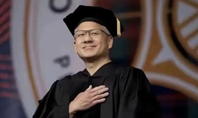黄仁勋受邀演讲给卡内基梅隆大学2026届毕业生指出了一条出人意料的路：“电工、水
