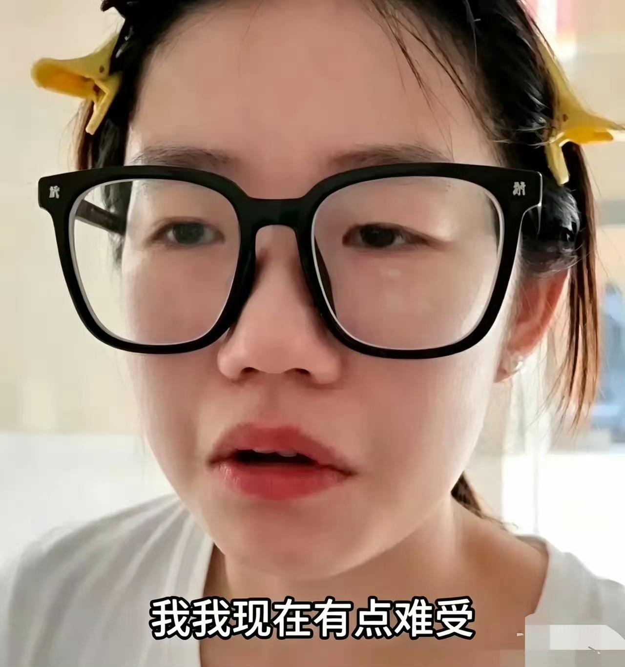罗永浩，出手了。
这一下，福建小熊把事情闹大了，罗永浩已经坚决站队4岁小孩，支持