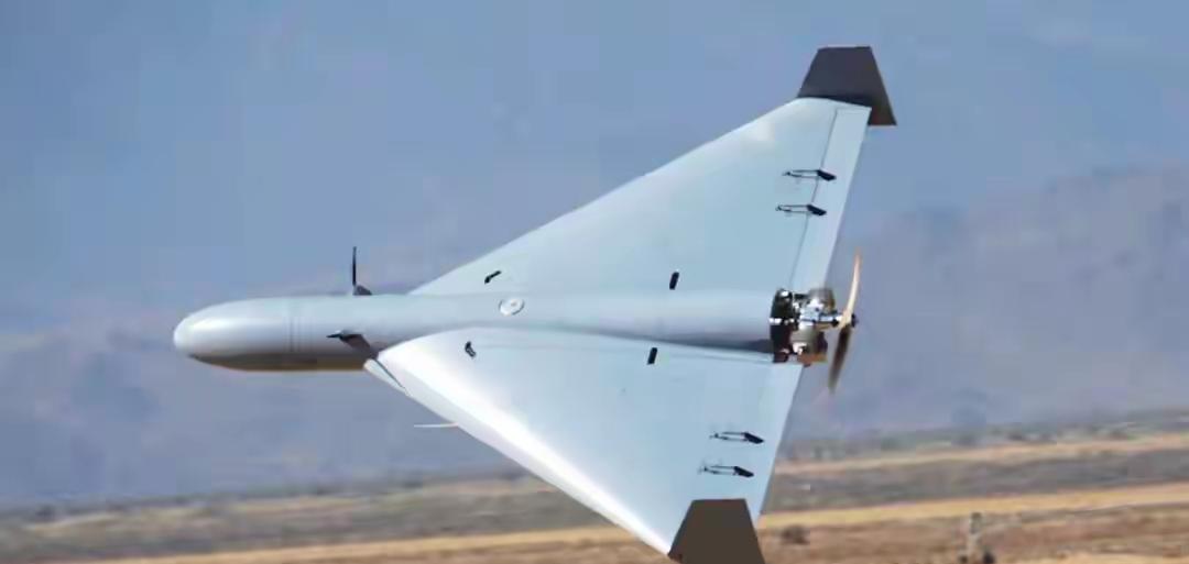 伊朗打法要变了，单独通知美国，要打奉陪到底，用无人机再打半年