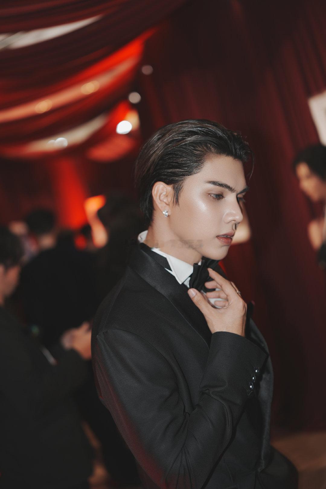 Feeling Good 🖤❤️Fortfts福福fortftscomefor