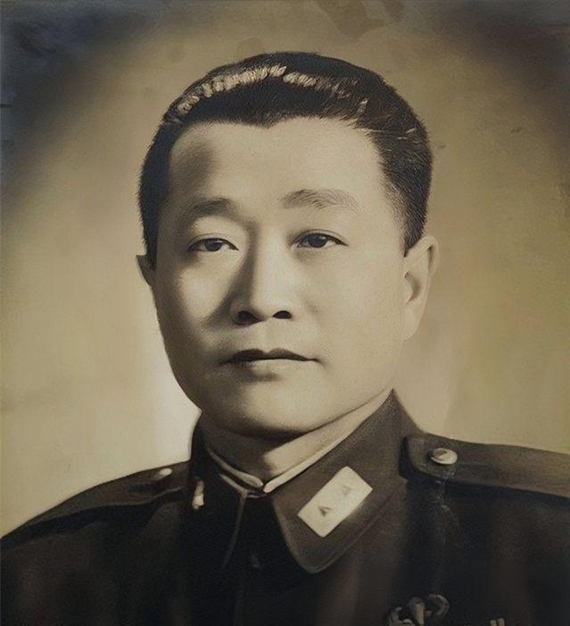 淮海战役失利杜聿明为何成替罪羊？顾祝同晚年强调最终决策由总裁拍板是关键因素
19