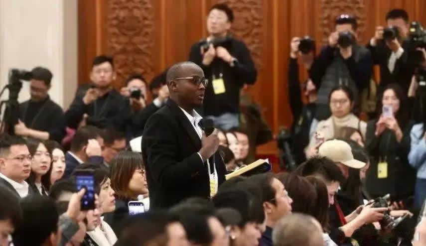 多米尼加发现1.5亿吨超级稀土矿，全球格局会因此改变吗？ 2026年2月底，多米