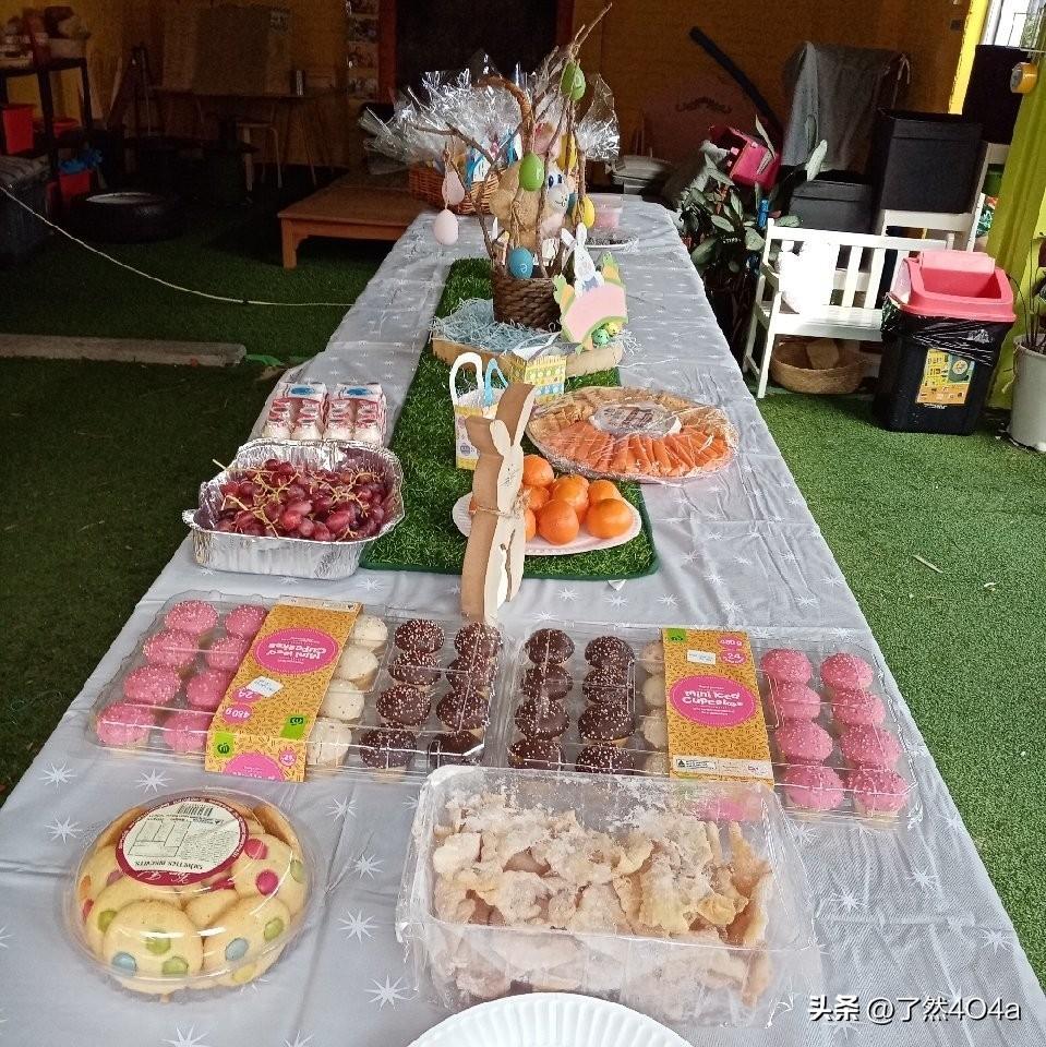 三餐减少烧烤、油炸肉类，多用清蒸、清炒的烹饪方式，适量食用鸭肉、鱼虾补充蛋白。出