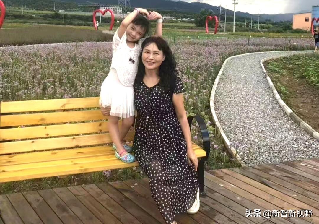 和孙女的美好时光🌸💕女儿治愈日常 女儿吃顿晚饭 为女儿做的饭 带女儿海边游玩