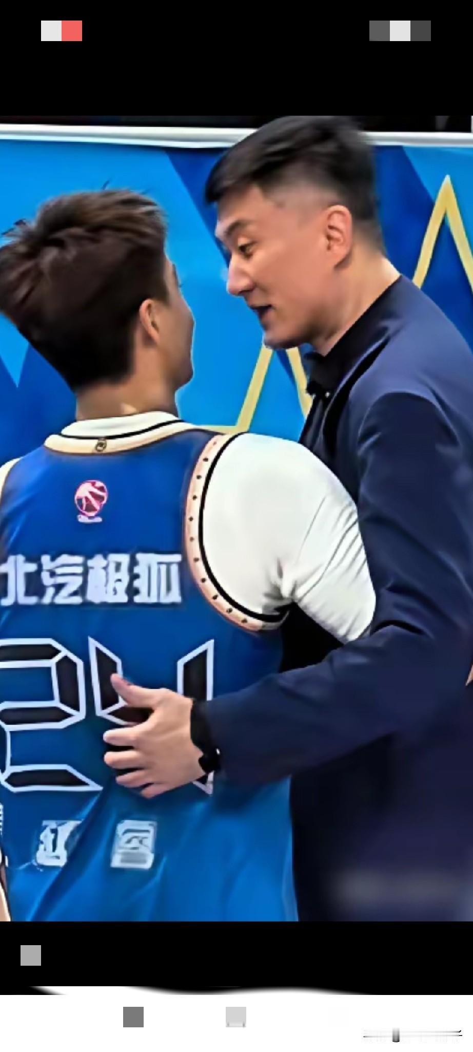 赵睿以现在的速度，体重和状态，昨晚比赛还剩十四秒，对球的处理，的确有问题，不得当