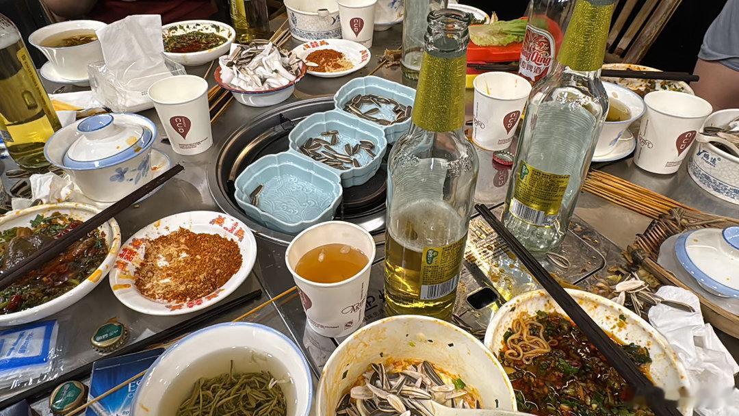 感觉属于喝完酒就上飞机了