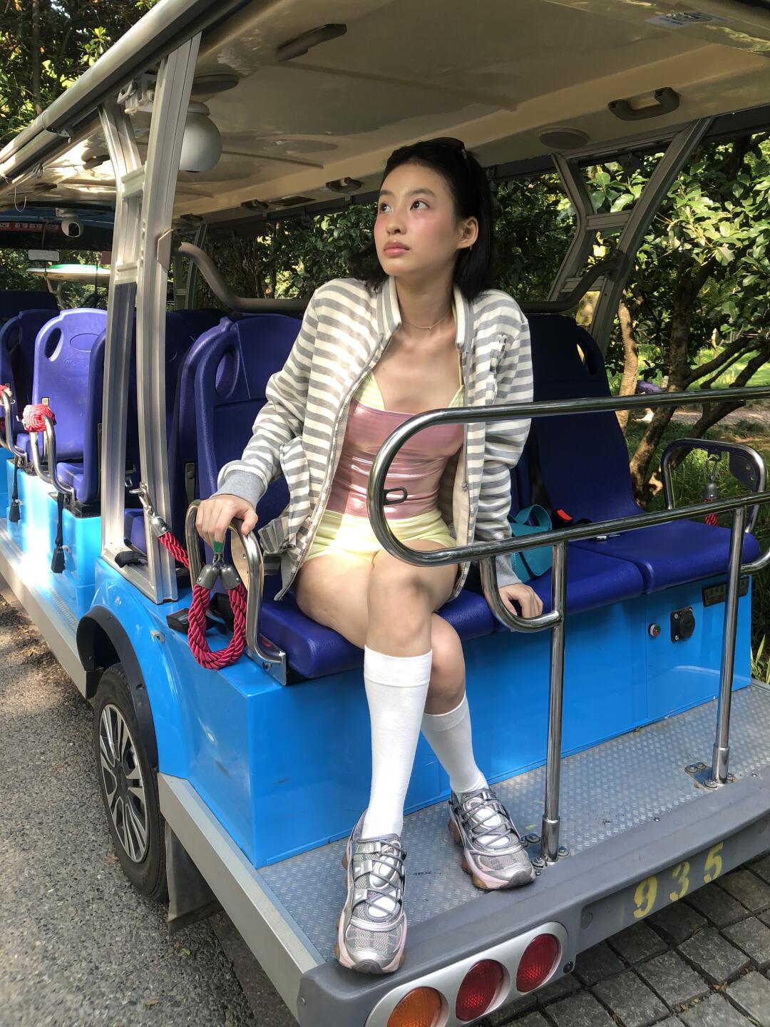 14张live我今天爬山的