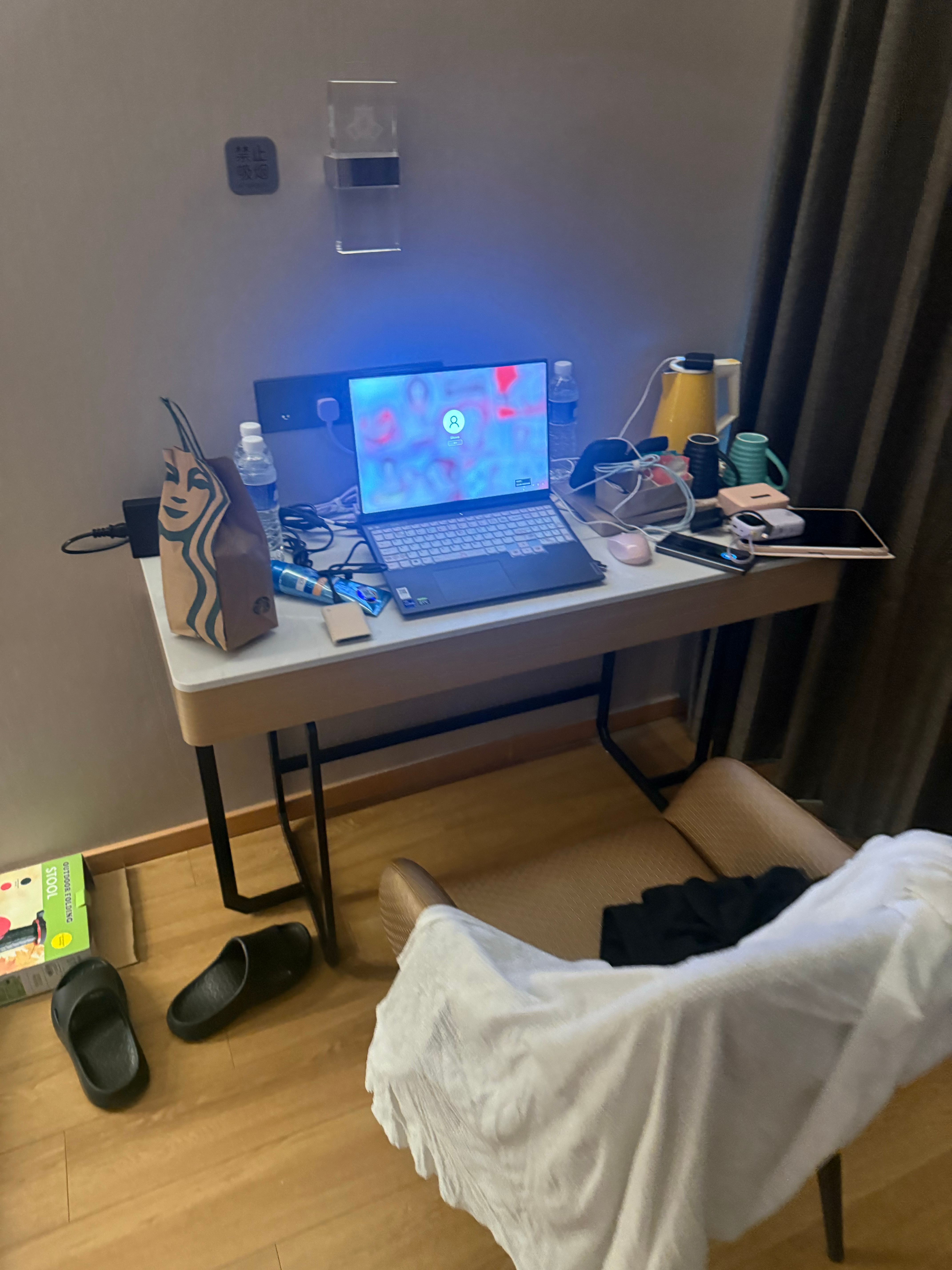 充满了工味的地方不能轻易靠近… 