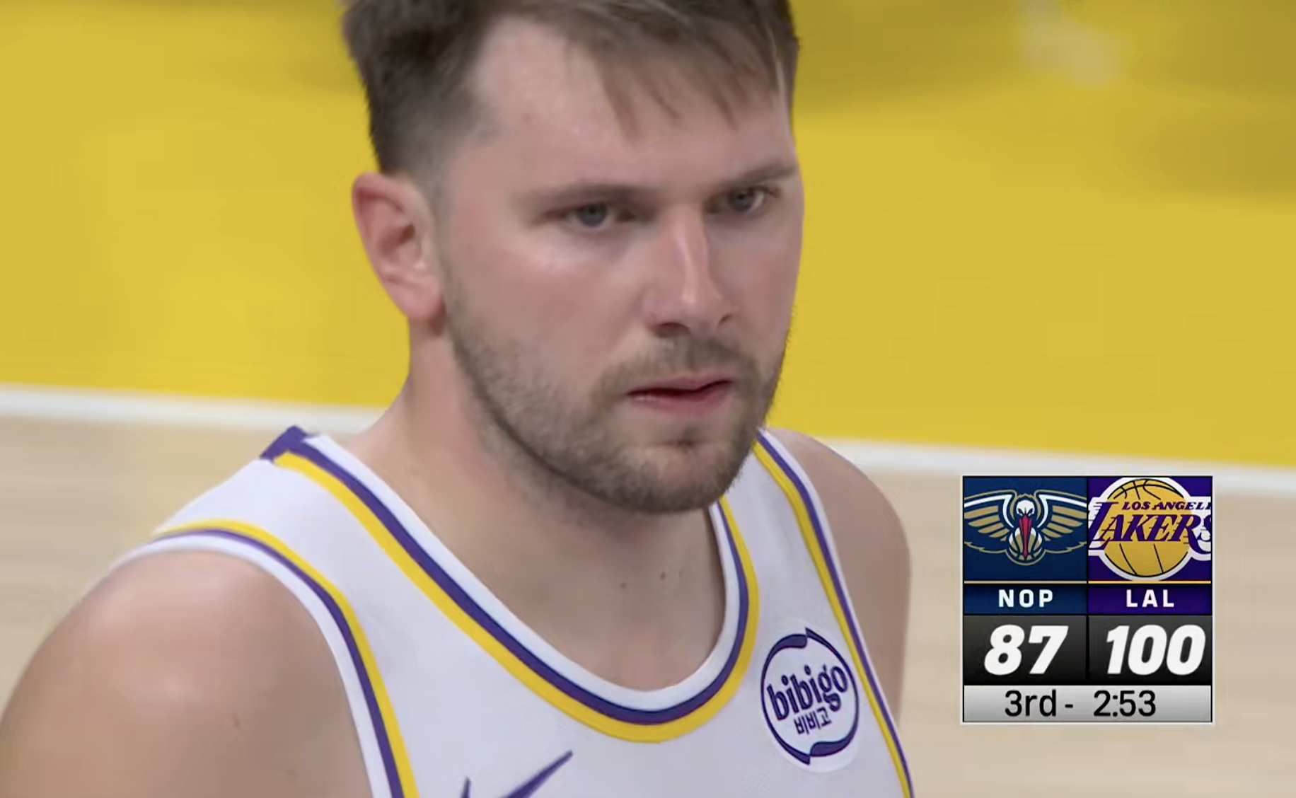 暂停！湖人100-87鹈鹕，只领先13分 鹈鹕vs湖人