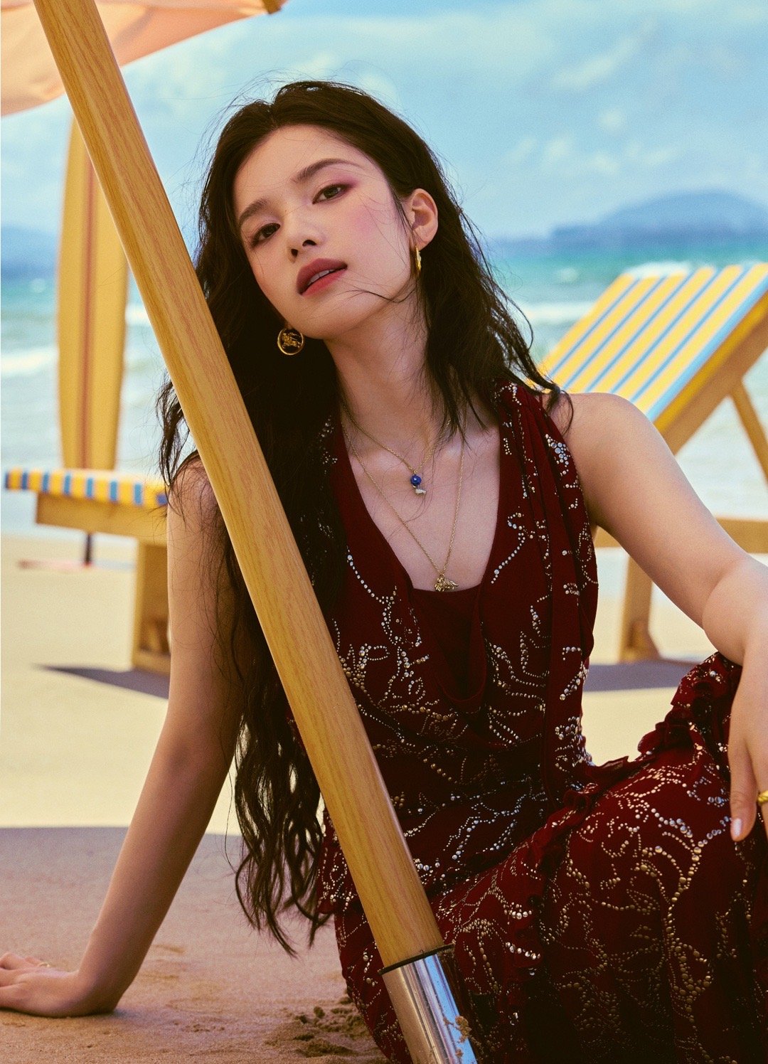 投稿红颜燃赤焰 素影凝清波 张婧仪 王楚然如火似水的两个人 ​​​