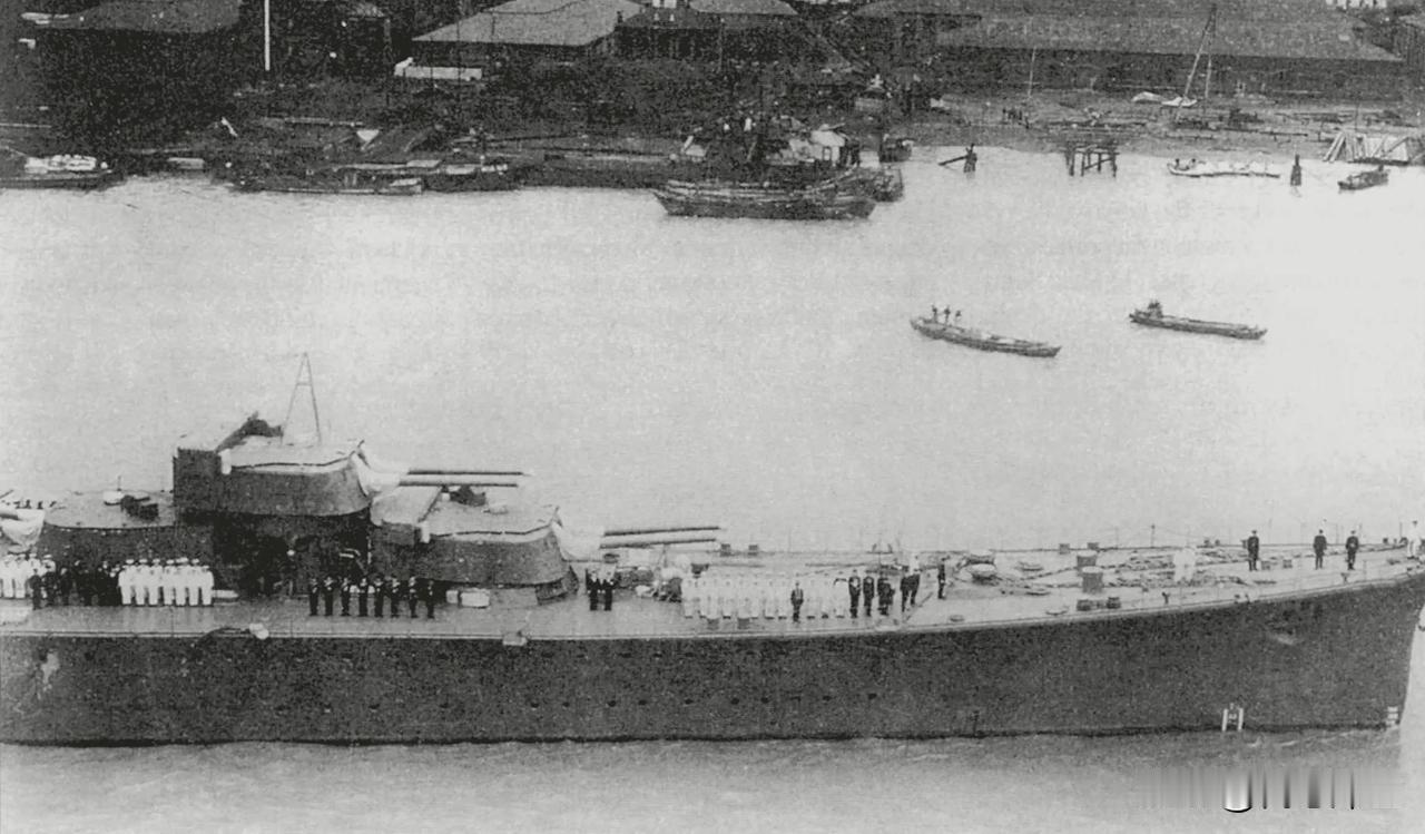 1933年抵达上海的“妙高”号重巡洋舰
1933年正值“一·二八事变”停战协议签