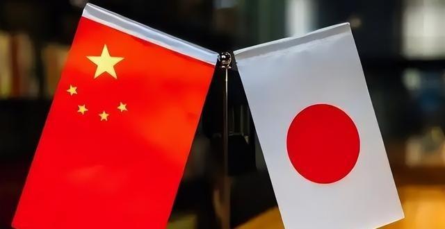 看到有人说，“中日一旦爆发战争，一天拿下日本现实吗？说句实话，真打起来，别说一天