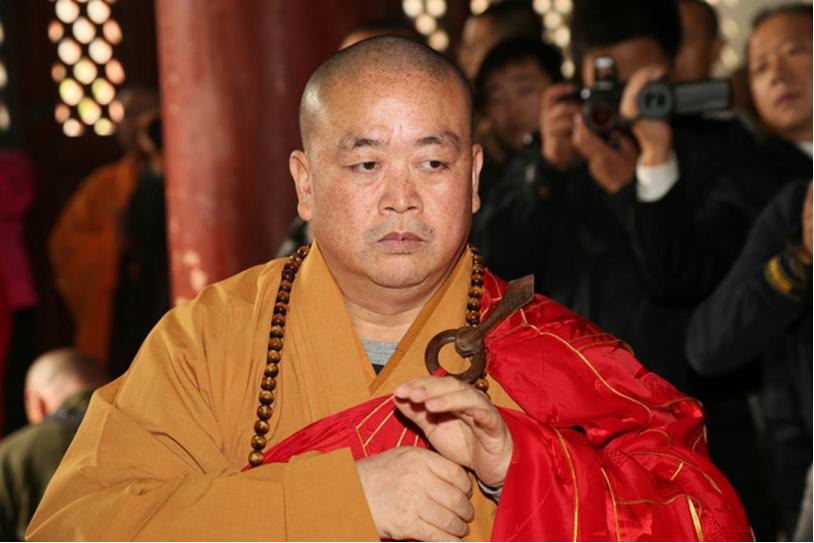通报来了！“花和尚”释永信被实锤，找女人、生孩子样样不落，或将面临刑期
 
靴子