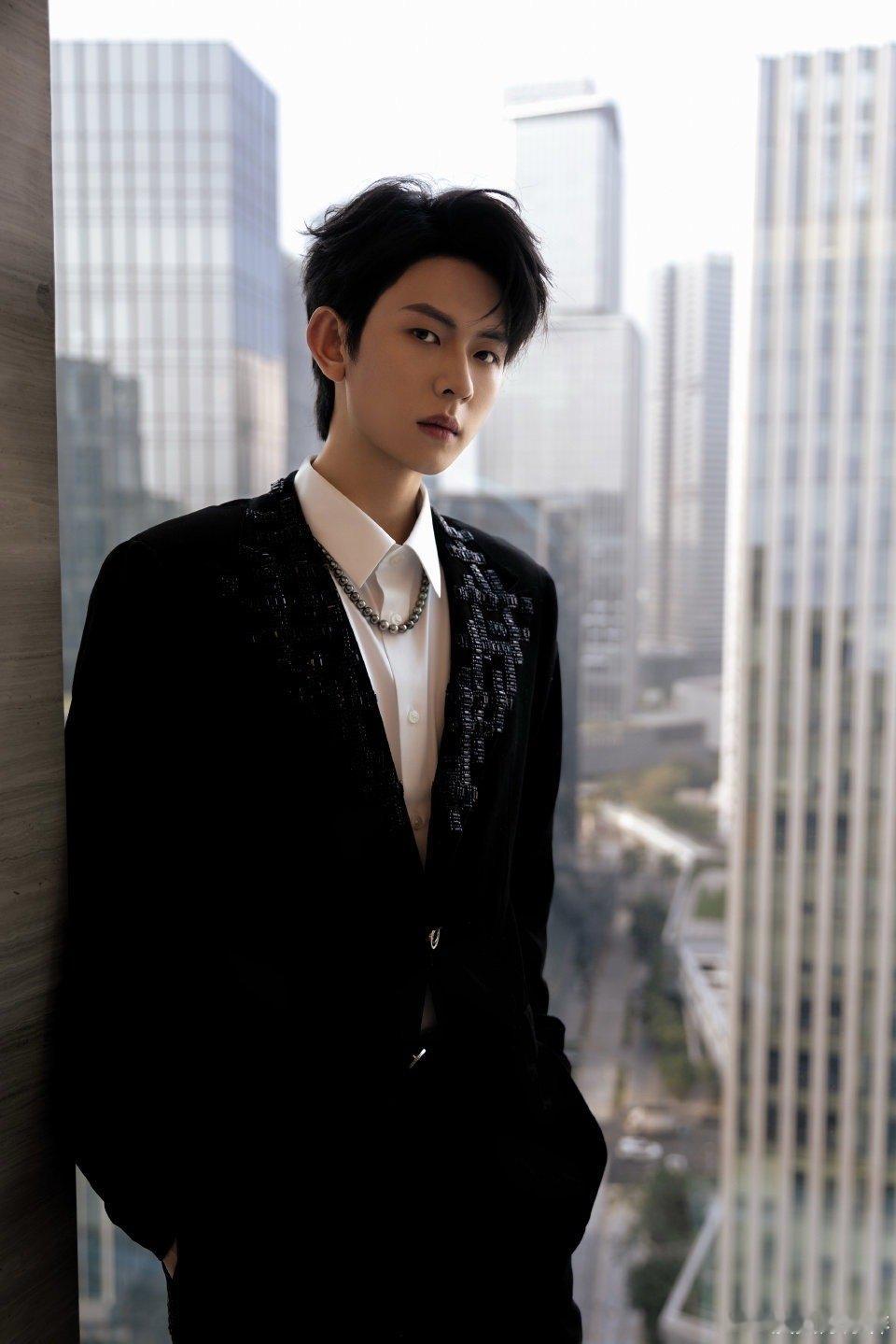 短国男主居然出击跨年了 东方卫视你是懂跨年收视密码的！陈添祥、申浩南、张集骏、王