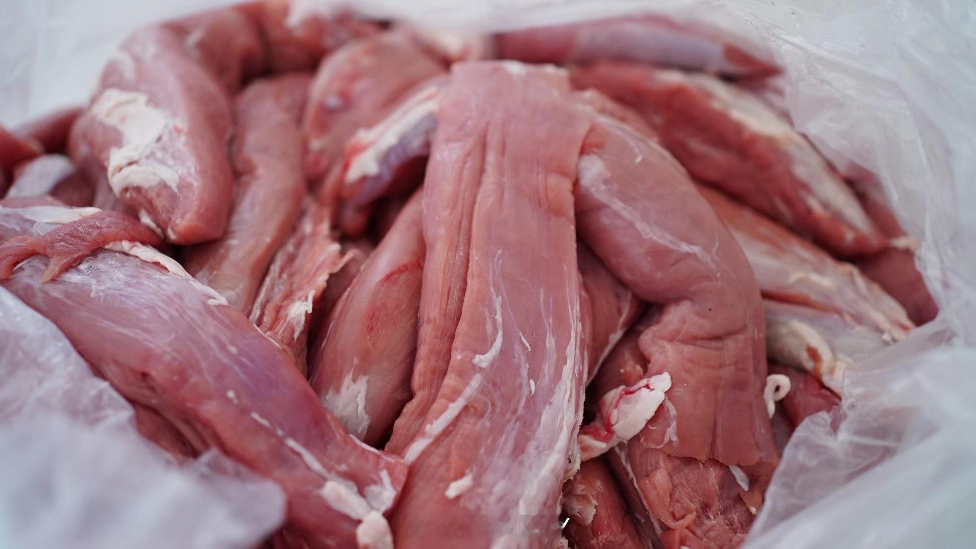 能吃出的不同，就是，不仅面粉是自磨的非深加工面粉，有营养有麦香，连肉松也是我们用