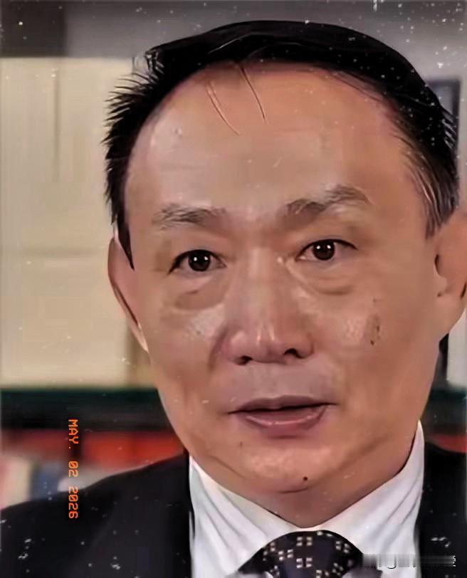 这两天刷屏的卢麒元这事，真是让人越看越清醒。

现在全网都在猜他说的那个“手眼通