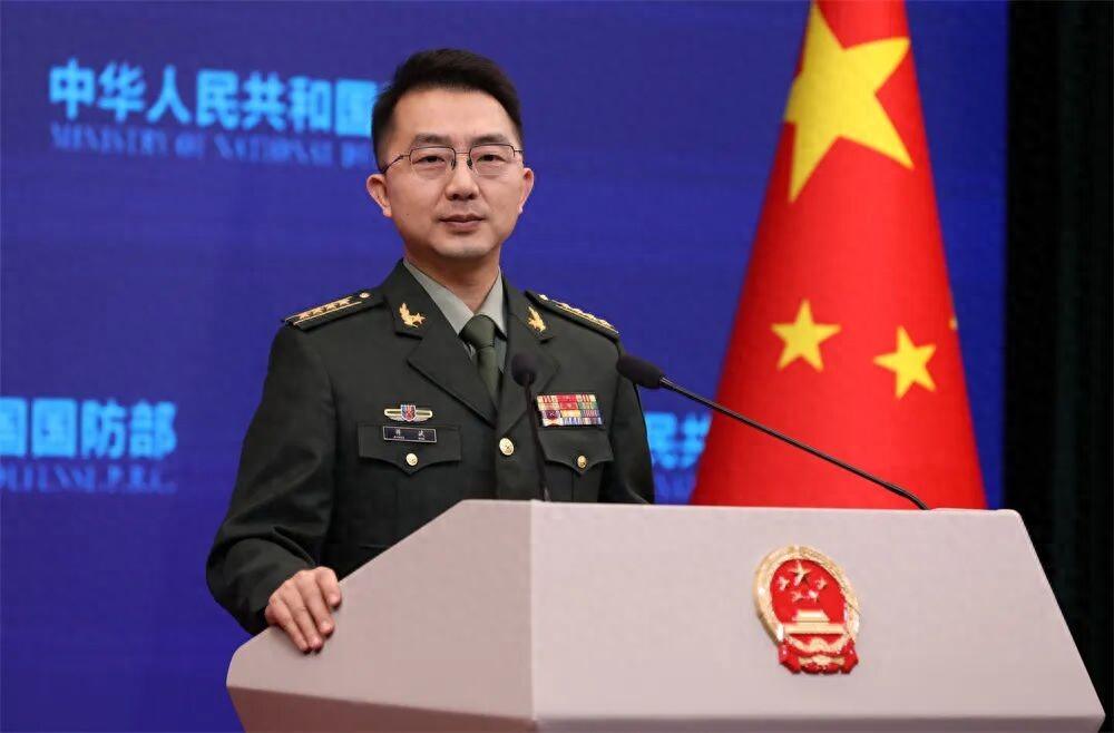 国防部直接把话挑明了，家里有满18岁男青年的，还有小伙子们自己，都得认真听，这事