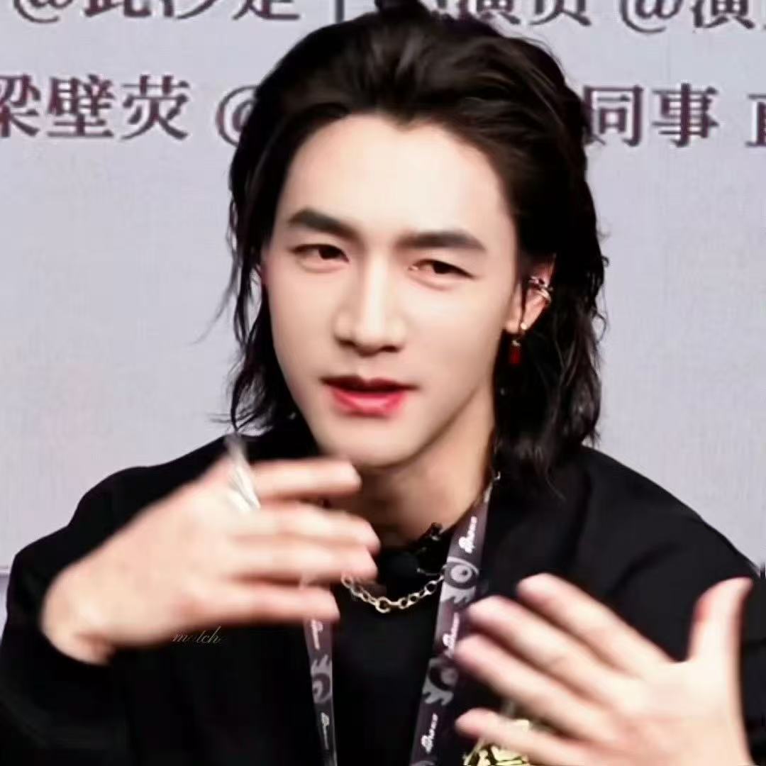 此沙跳刀马 冷不丁给我两拳 扫楼名场面笑疯！猜词秒接“一马归一马”，梗王实锤🤣