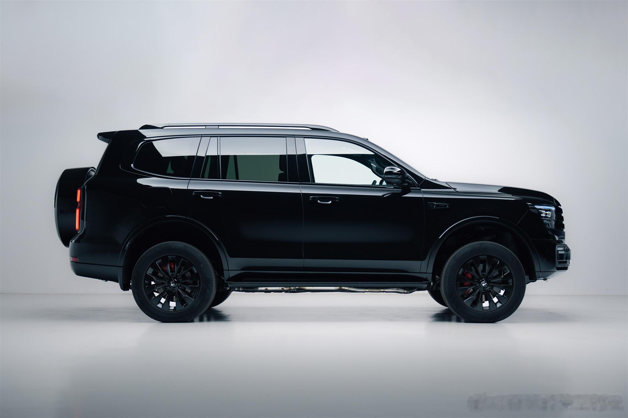 全新坦克500黑武士正式上市 售价36.5万起2026你我皆黑马全新坦克500黑