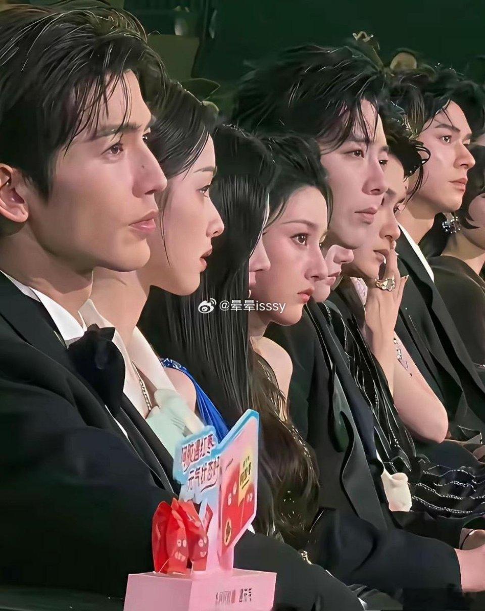 男帅女美 