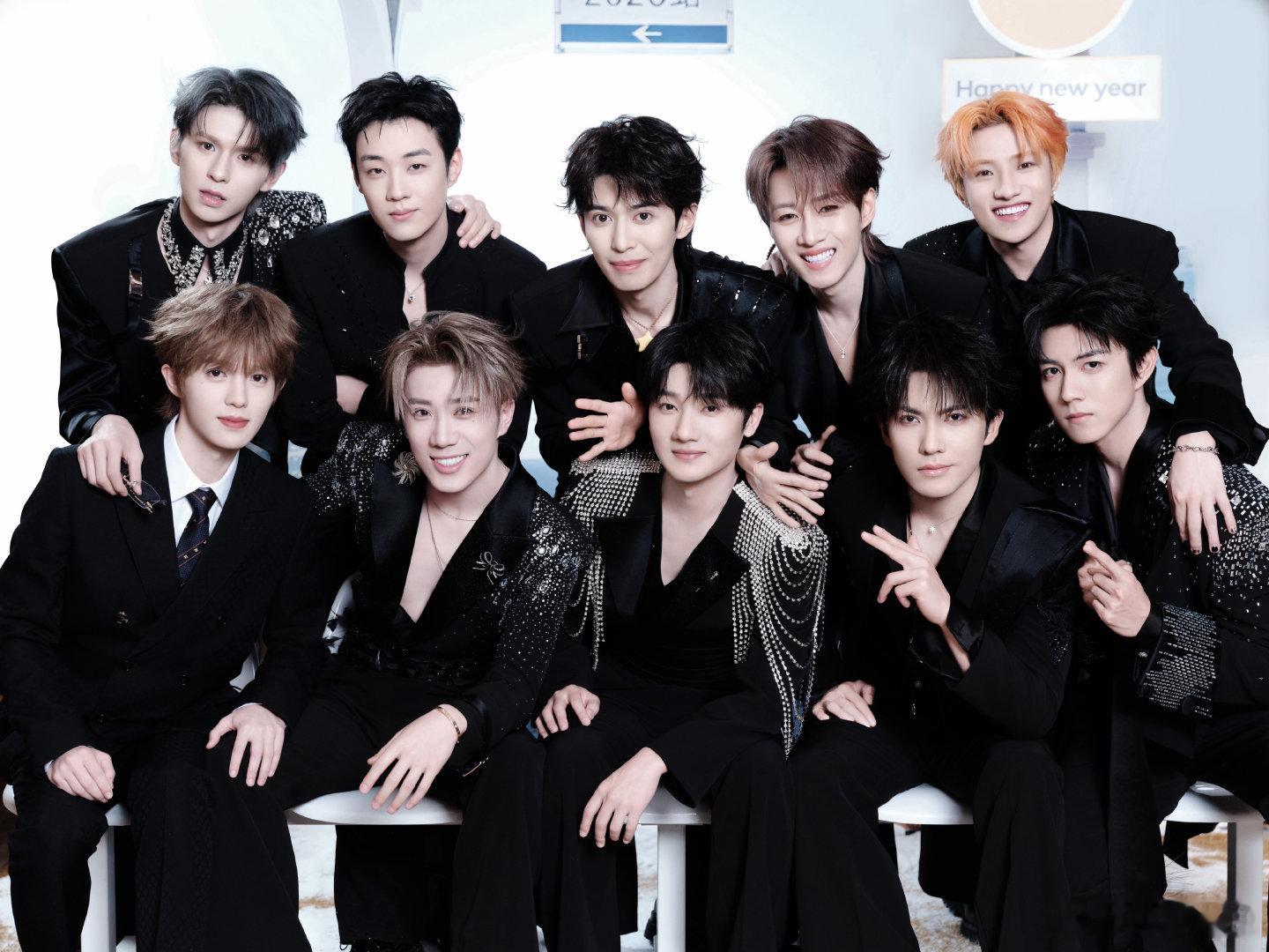 十个勤天祝大家新年快乐 十个勤天祝大家新年快乐十个勤天十全十美种地吧