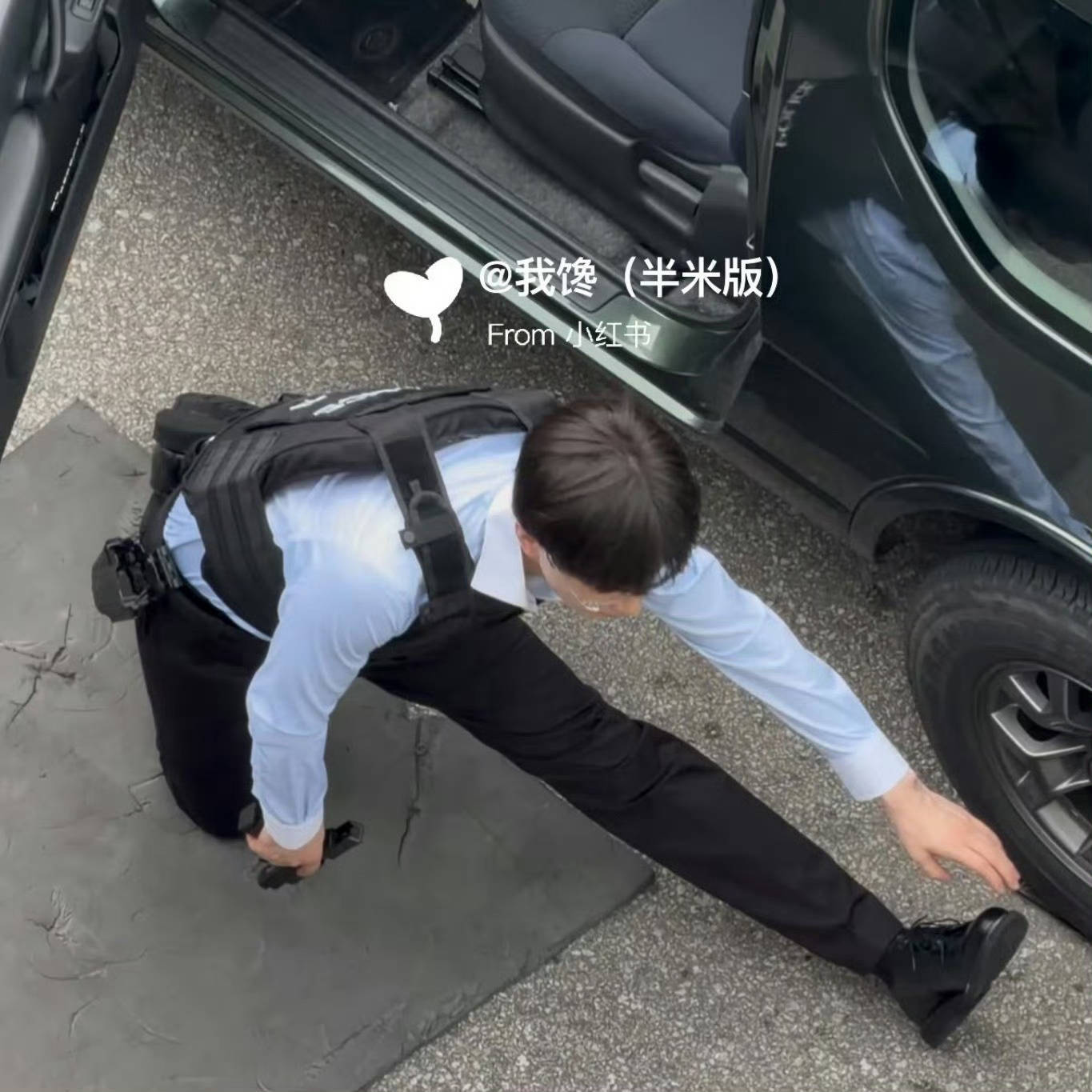 好羡慕成毅的大长腿和好身材《狩谎》搞快点，想看林彦廷林sir[期待][期待]成毅