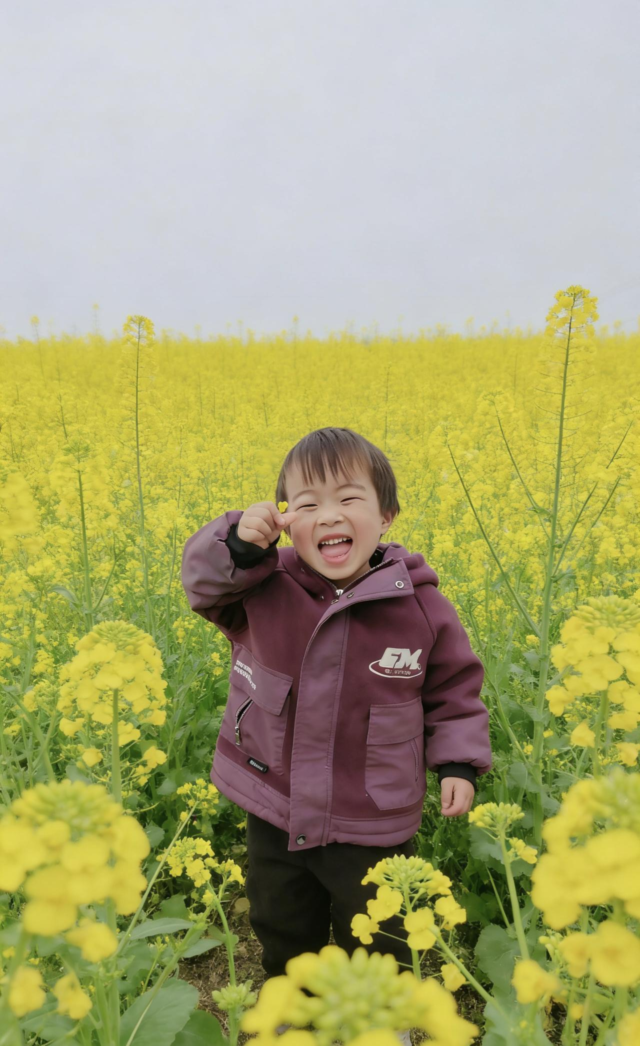 今天晚上我公公因为流鼻血去医院了，可是我儿子多次流鼻血却没有一个人带他去，哎