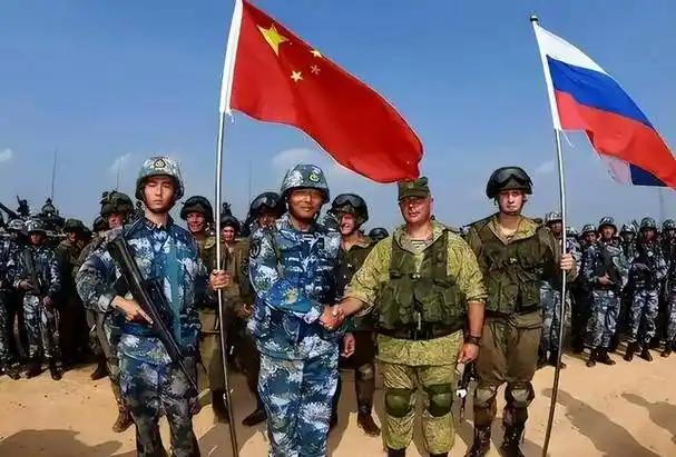 俄罗斯媒体最近抛出一句相当刺耳的论断：如果中日真交上手，中国除了人多，别的恐怕全