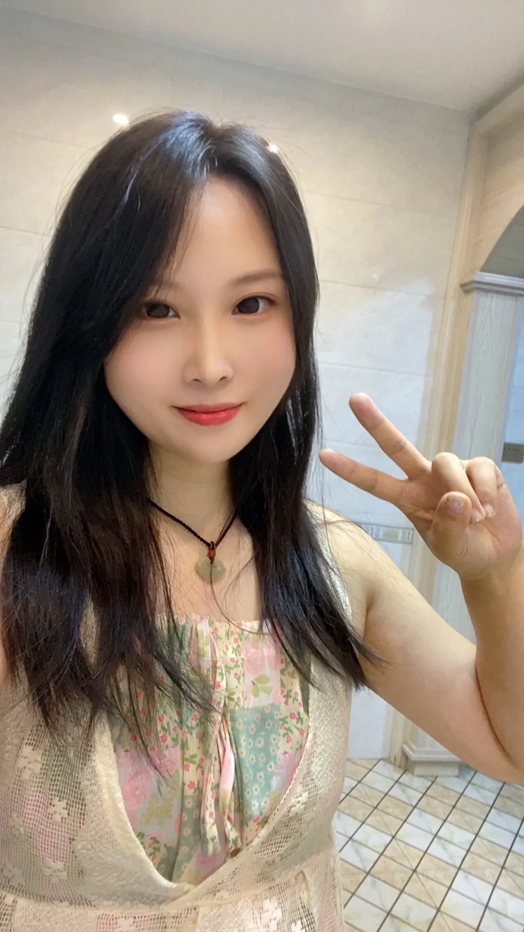 骗我钱可以 不要骗我感情 我一辈子有赚不完的钱 但我一辈子爱不了几个人.