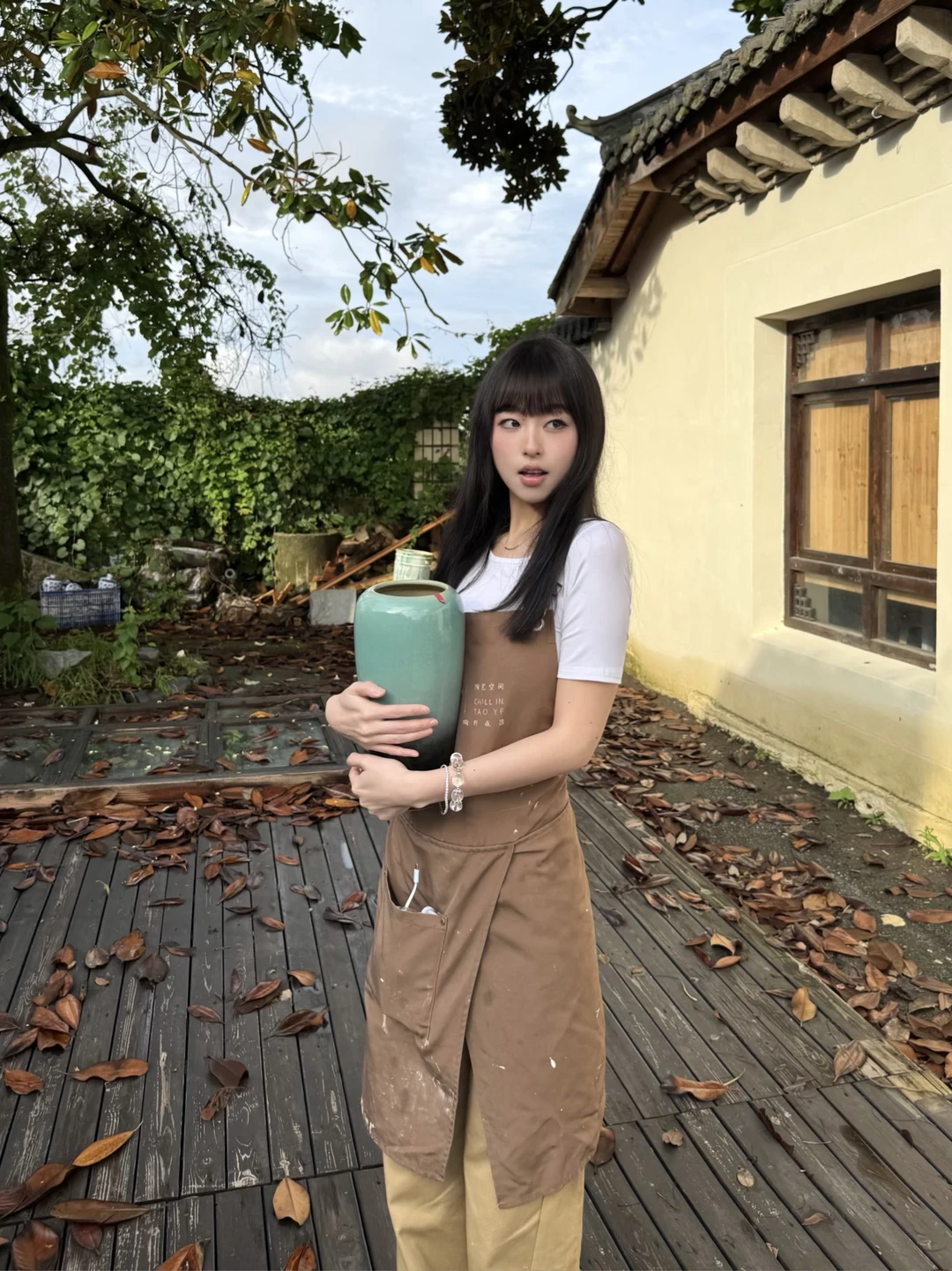 拥抱花瓶🏺