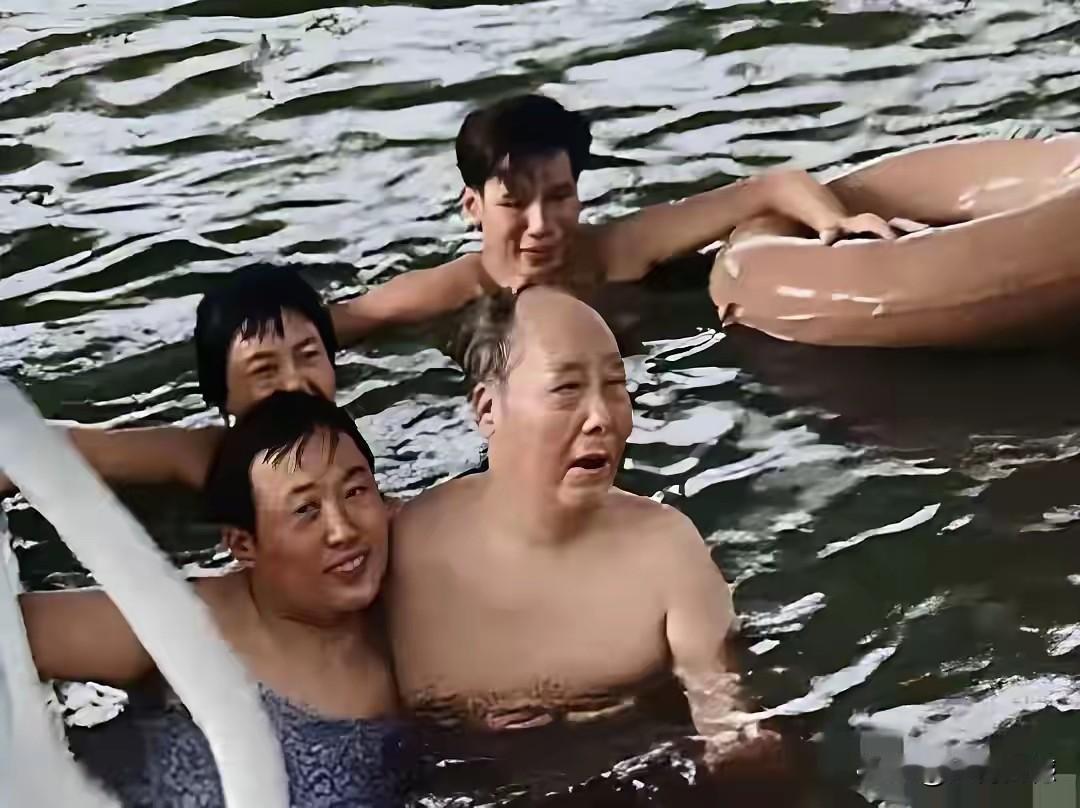 12月26日是老人家的生日，每年在老人家生日前后，我都要发表一下自己的感想，以此