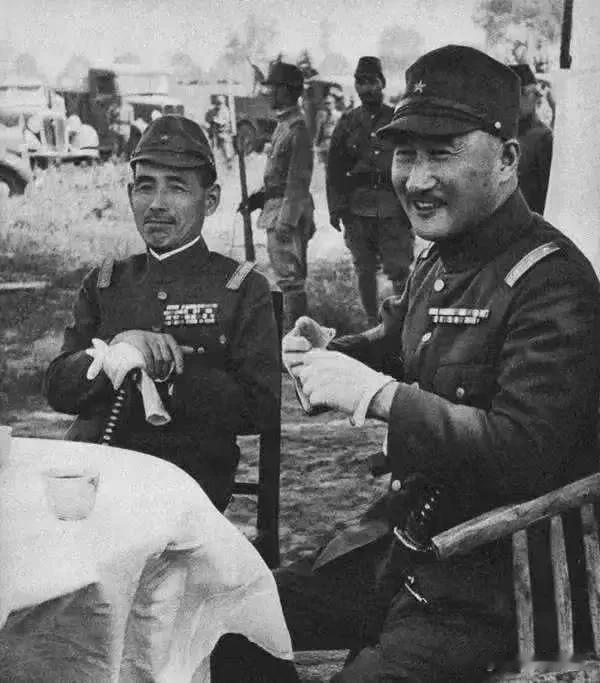 日寇是如何对待荷兰女人的，花样百出，相当流氓，惨不忍睹！
 
1939年，日军踏