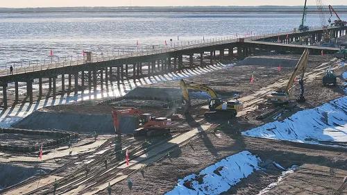 同江松花江公路大桥建设提速 打通G331“断头路

佳木斯政务
春潮涌动，战鼓正