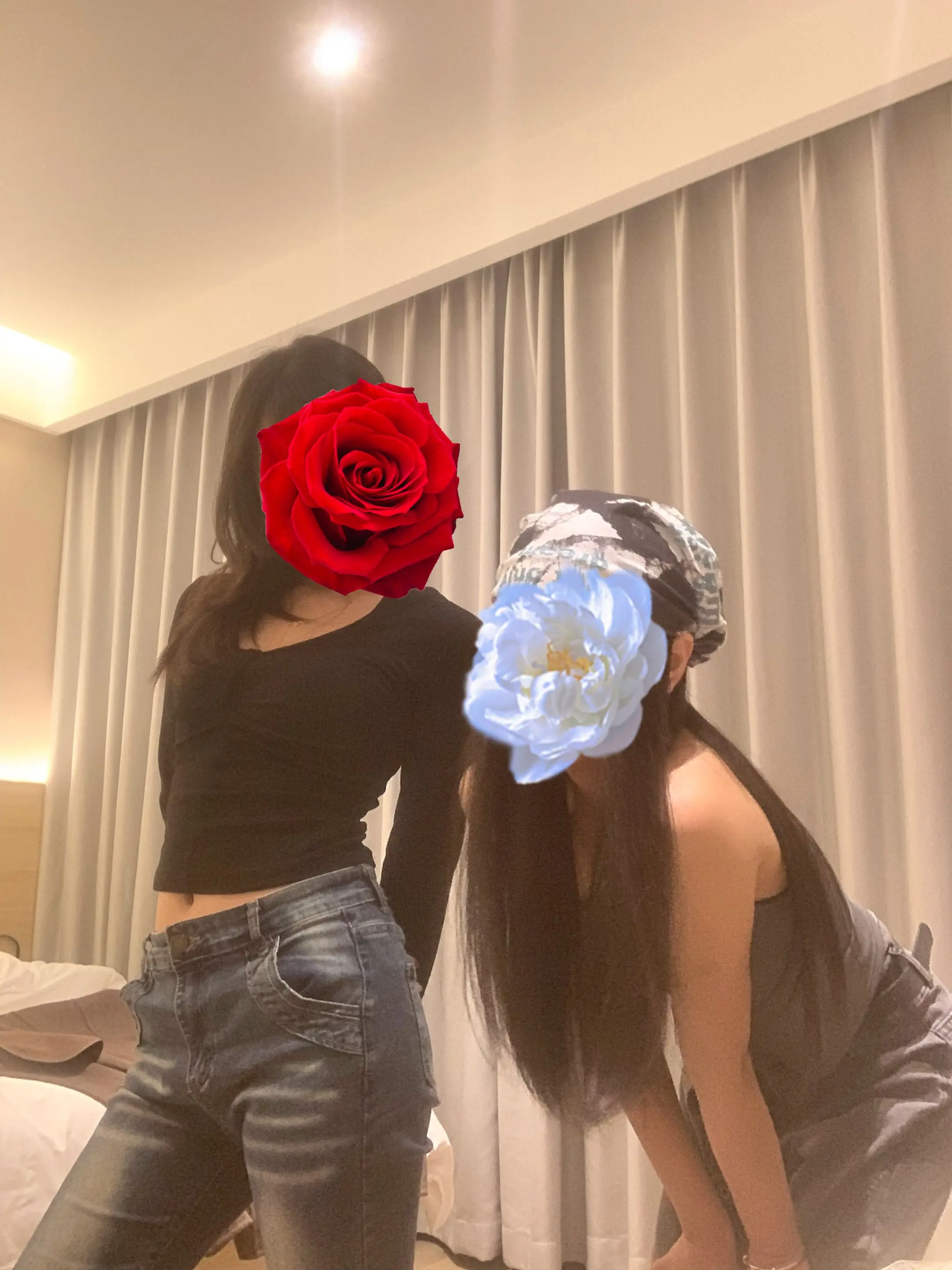 她说喜欢小狗 于是我试着吃屎