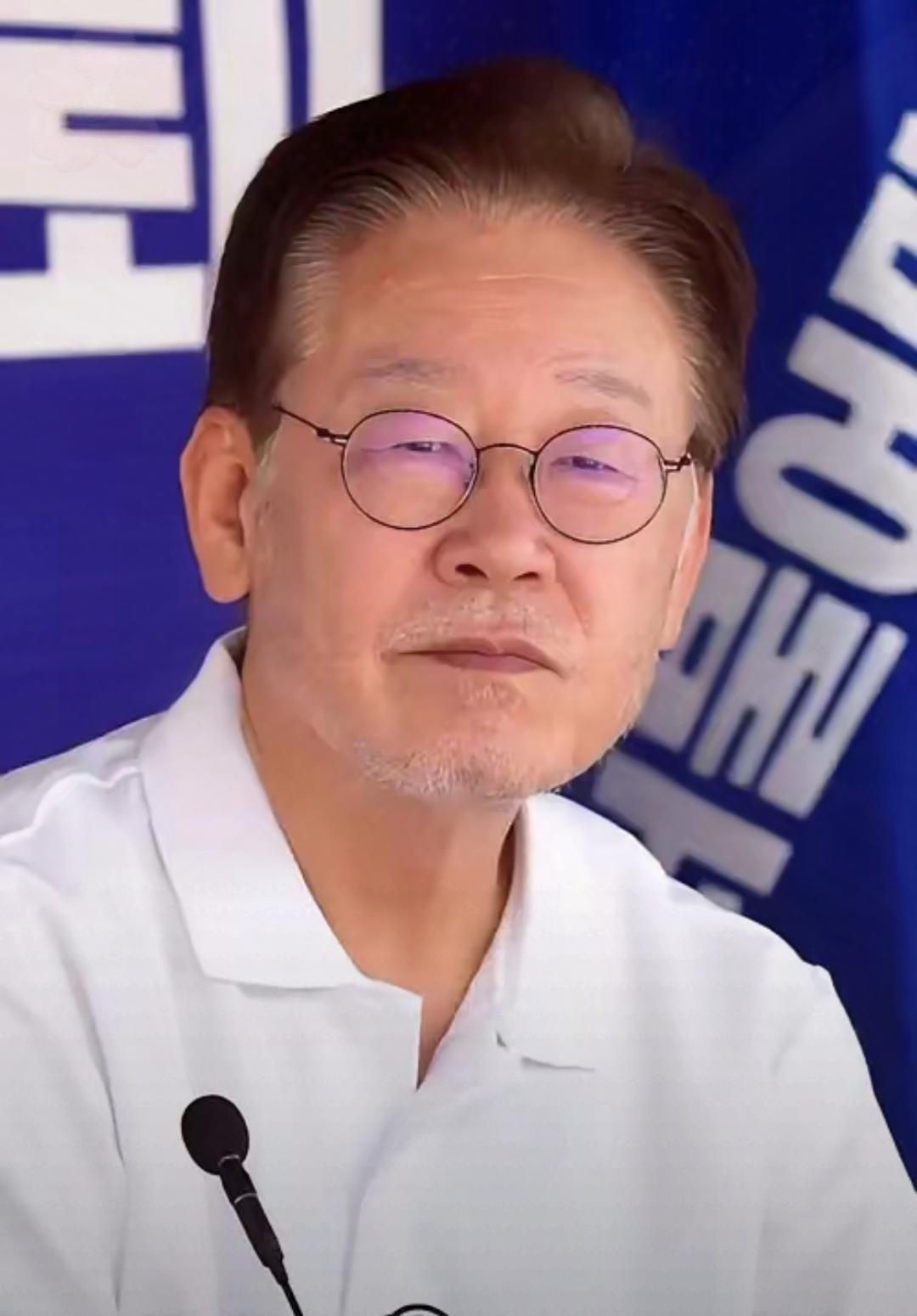 韩国总统李在明访问日本前，
中朝给他们提了个醒，
如果不听话，后果可能很严重。