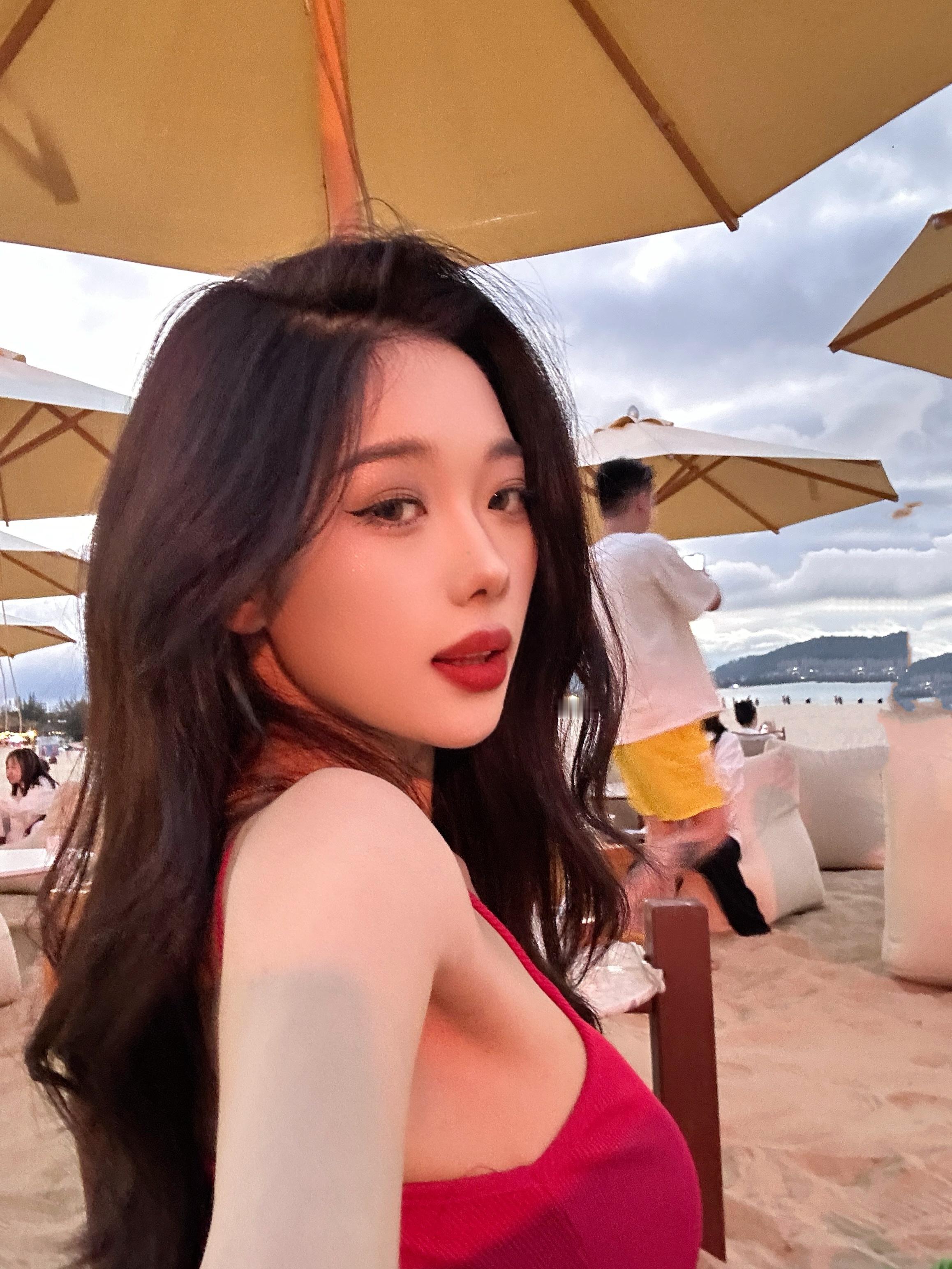 夏日限定｜🌊 🥂#日常碎片plog# 越来越爱亮色啦！彩色就让人心情变得好好