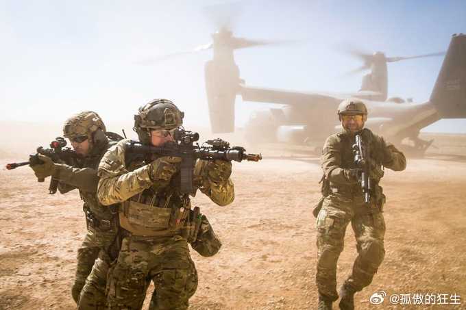 美国与伊朗和谈方案曝光 外国网友分析：特朗普将拖延与伊朗谈判至周五，军队到位了，