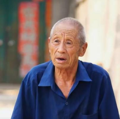 四十八年踏遍青山！护林元老李焕彩，用一生走出四十万公里绿色长路
 
李焕彩，男，