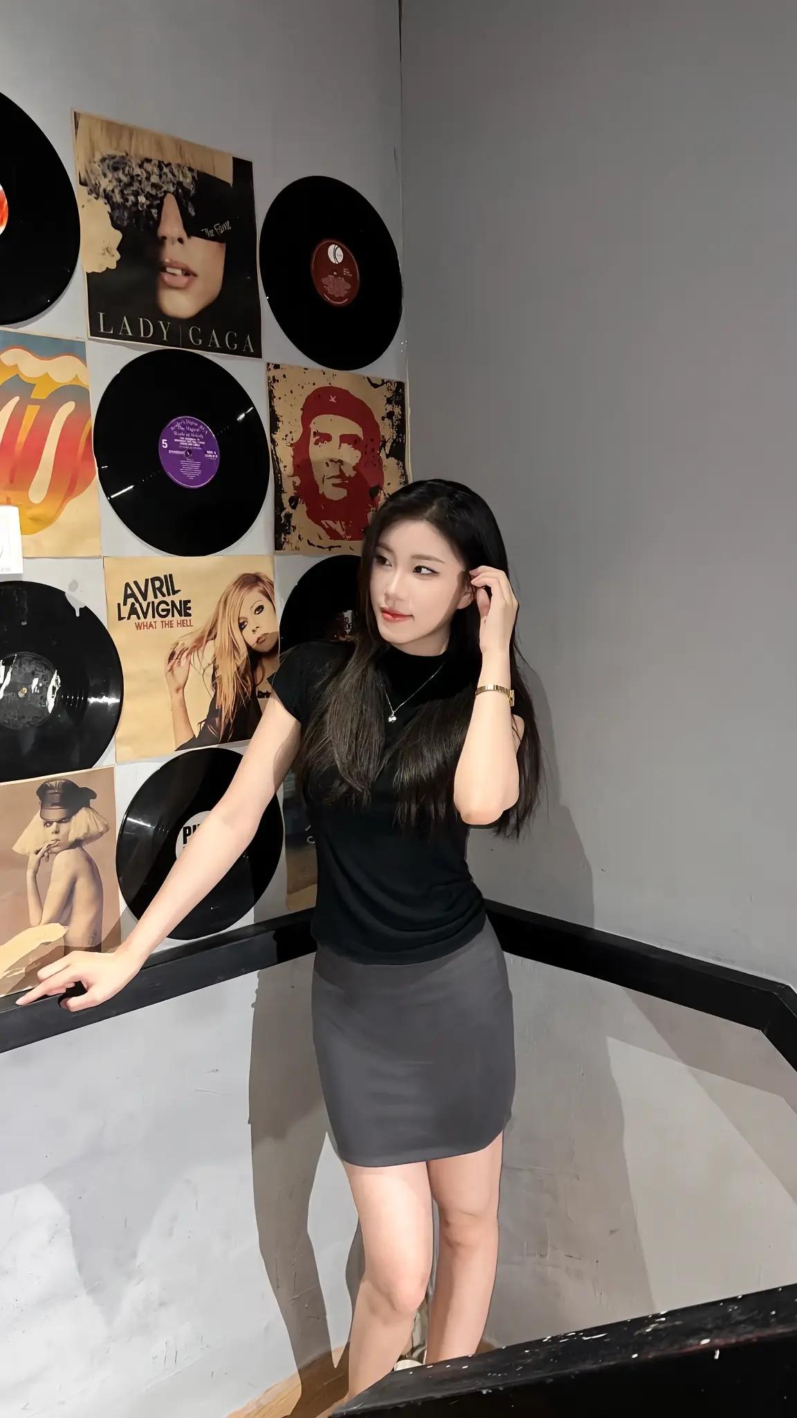 你总是不能理解我的生气
可我们不就是那样开始的


过度生气 对妈妈发火 就这样