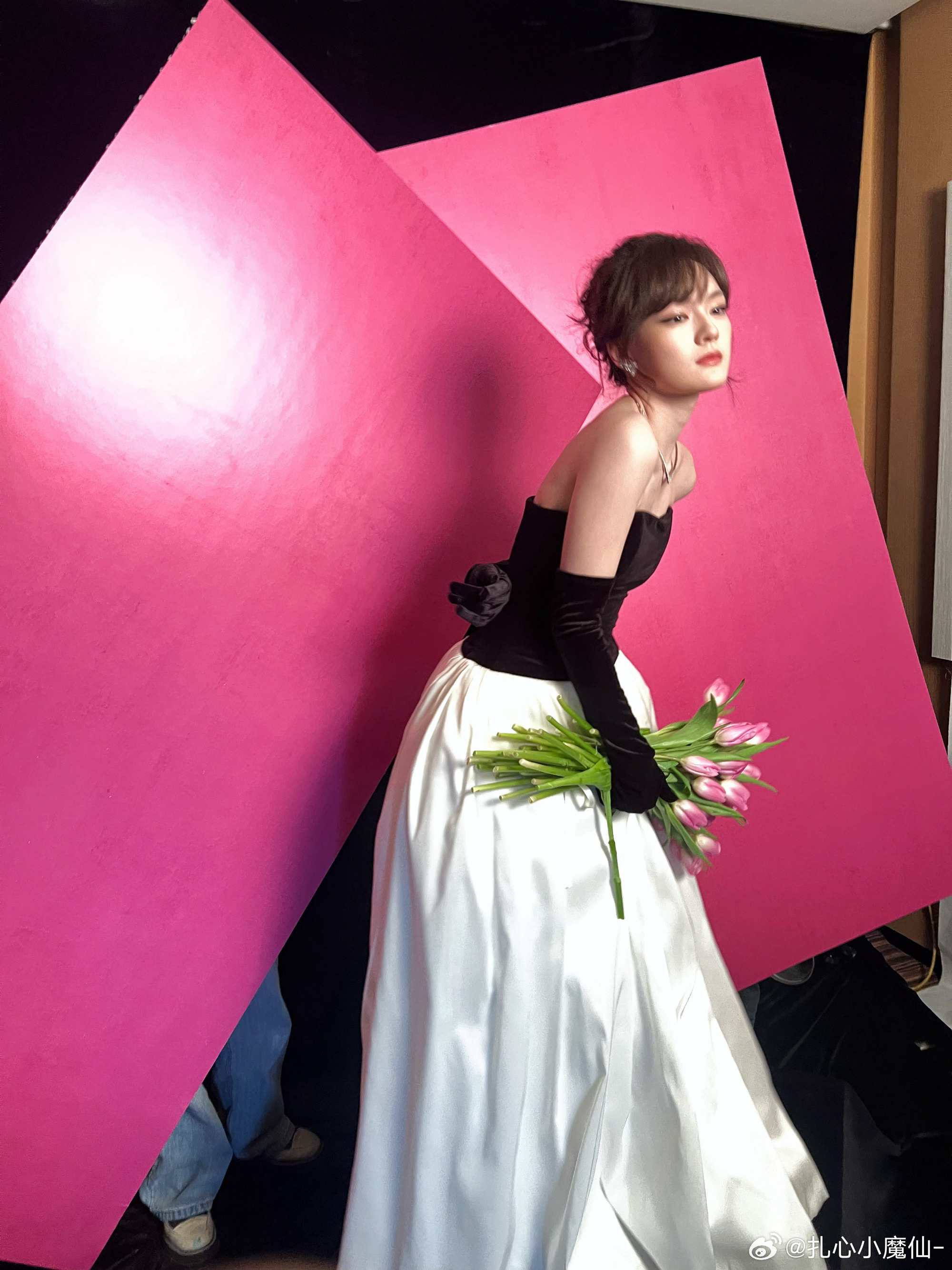 文淇微博之夜出图了，表现力很强很灵动文淇 郁金香小姐