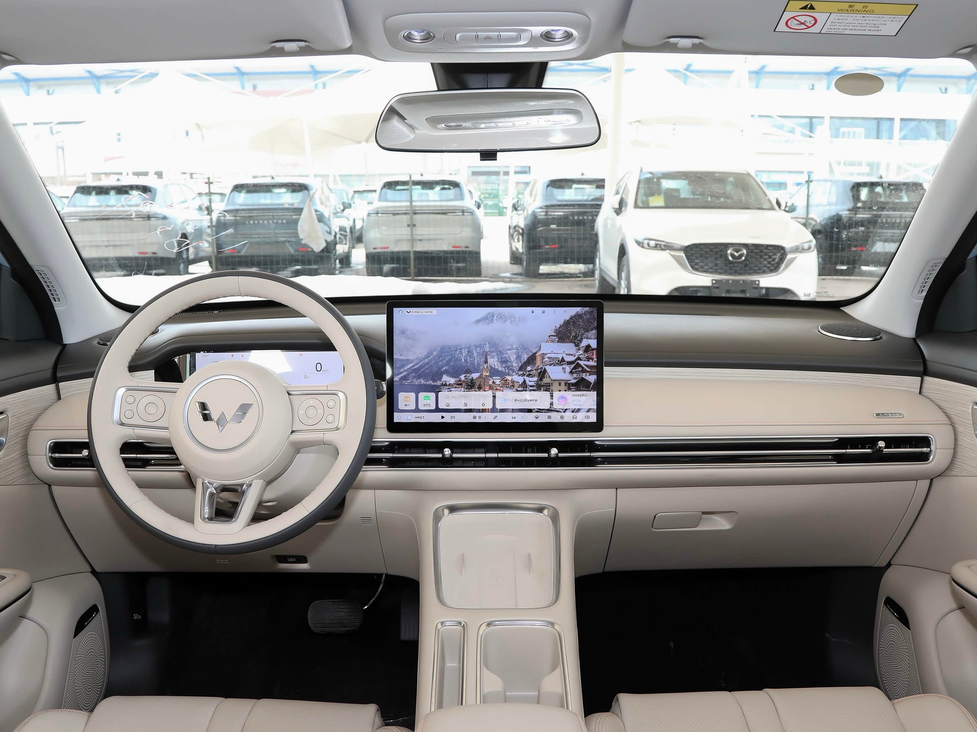 之前很多人包括车企做产品的都有一个误区，就是纯电小车主要是市内代步需求，所以续航