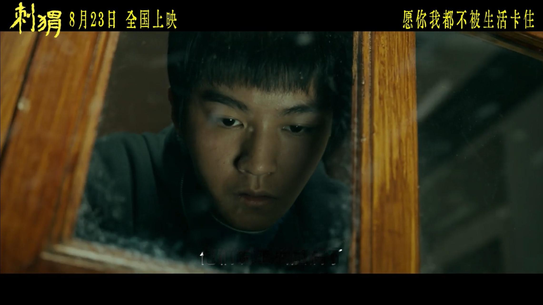 #王俊凯央视新闻专访# 接受采访能言之有物的演员，往往都有平时充实自我甚至专门训